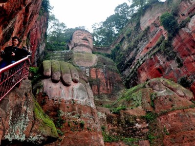 羊小咩小花卡套现攻略：出财小神合规场景匹配降低风险指南