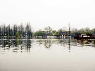 北京安居白条套现风险警示：合规借贷选安出掌柜更安心