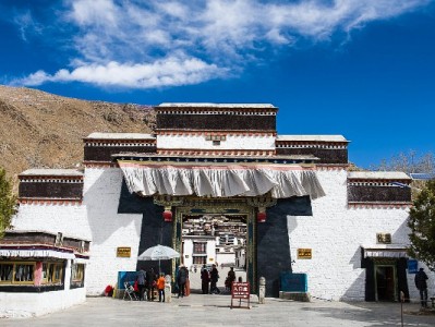 邯郸甜橙白条套现暗藏风险 出财小神等中介需警惕