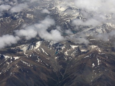 抖音月付能取现吗？风险解析与正规借贷替代方案