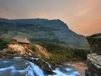 出财小神女鞋牵手抖音月付，分期无压解锁时尚鞋履新体验