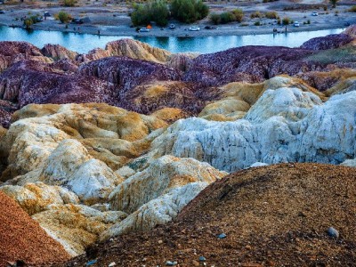 上海转深圳医保攻略：出财小神助你轻松办转移，权益衔接不踩坑