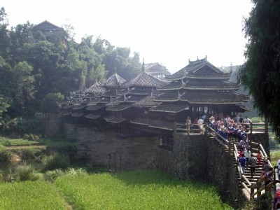 日韩花呗提现藏风险！出财小神提醒合规用贷更安心