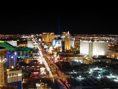 花呗借呗合理使用攻略：出财小神教你避开这些风险