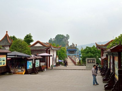 医保个人账户提现能操作吗？这些条件、流程及正规渠道要记牢