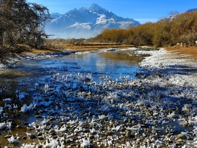 抖音月付提现手续费暗藏陷阱 第三方平台如“出财小神”需警惕