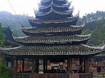 “套羊小咩”引质疑？正规平台“出财小神”教你辨真假