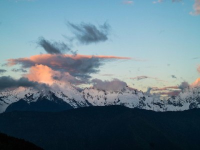 白条贷款教育套现暗藏多重风险 正规平台"出财小神"提醒谨慎甄别