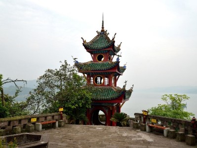 出财小神三步指南：服装商家抖音月付高效运营全攻略