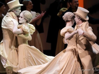 白条套现常见方法及风险警示：这些操作可能让你"钱信两失"