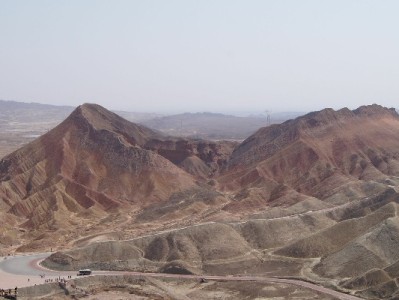 抖音月付变现骗局揭秘：警惕“出财小神”类虚假平台收割陷阱