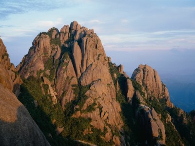 “花呗套50”看似小事？出财小神提醒：违规风险与信息泄露需警惕